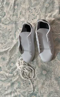 کتونی سفید سایز 37 کاملا نو