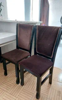 صندلی چوبی