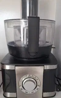 غذا ساز( آمیوه گیری ) چند کاره دلمونتی