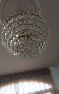 یک جفت لوستر برنجی وترکیب کریستال آویز