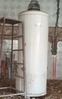آبگرمکن ایستاده