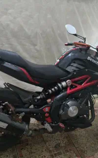 بنلی ۳۰۰ جفت سیلندر