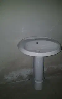 توالت فرنگی و روشویی