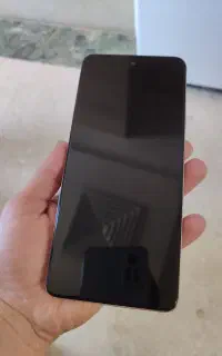 گوشی جی ال ایکس در حد نو 6ماه کارکرده
