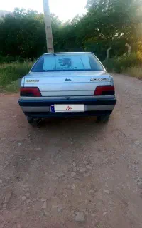 پژو ۱۳۸۵