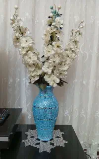 گلدان آینه کاری با گل‌های خوشگل