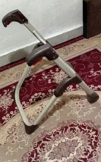 واکر تاشو قابل حمل چرخدار