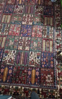 فروش فرش خشتی قدیمی تر و تمیز