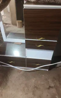میز آرایشی تمیز