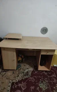 میز کامپیوتر