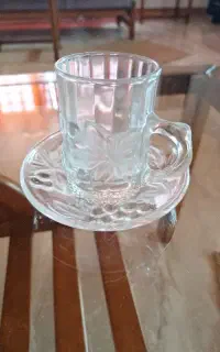 فنجان و نعلبکی