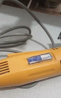 تعدادی چرخ راسته ژانومه وقیچی برقی کوچک وبزرگ