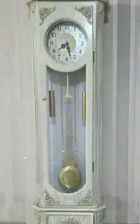 ساعت ایستاده