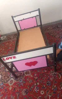تخت فلزی یک نفره
