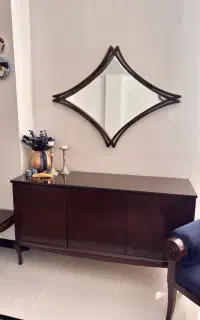 آیینه و کنسول