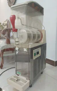 دستگاه یخ در بهشت Spm ایتالیا