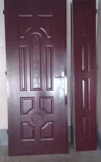درب ورودی منزل