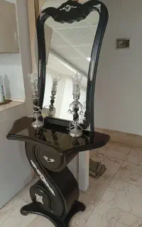 آینه کنسول و شمعدان