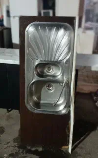 کابینت همراه سینگ