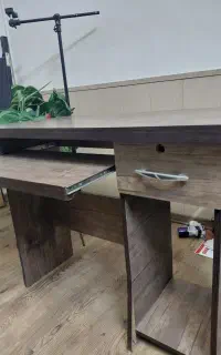 میز کامپیوتر چوبی