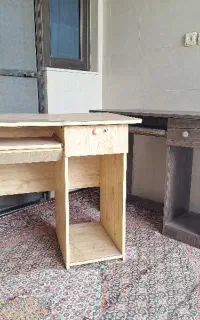 فروش دو عدد میز کامپیوتر