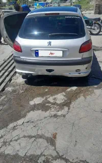 پژو ۲۰۶ مدل ۸۲