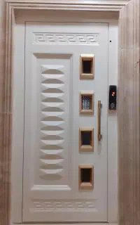درب طبقه آسانسور