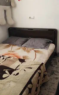 تخت دونفره چوبی