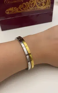 اکسسوری دستبند***