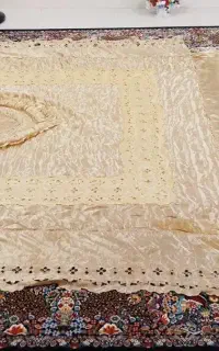 یک عددروتختی  ویک عددپرده سلطنتی