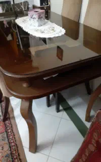 فقط میز ناهار خوری