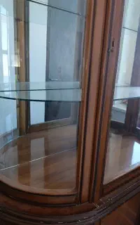 بوفه دو طبقه