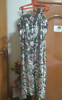 یک دست لباس مجلسی گل مخملی کار کرده