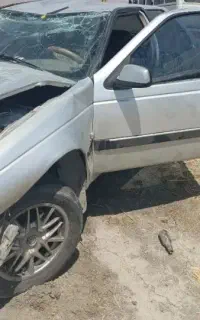 پژو تصادفی داری زنگ بزن