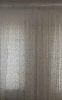 پرده حریر گلدوزی شده