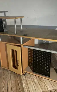 میز کامپیوتر