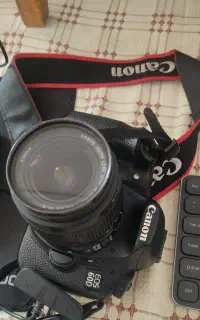 دوربین Canon 60D لنز ۱۸-۵۵ کم کارکرد قیمت مناسب