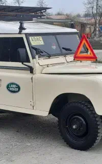 لندرور صفر تا صد بازسازی شده