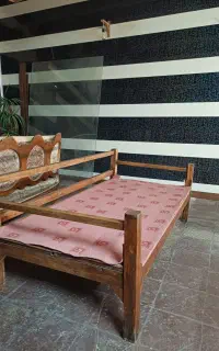 تخت چوبی ۳ نفره