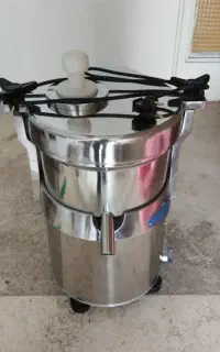 آبمیوه گیر بلندر پرقدرت