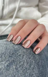 کاشت ناخن و پیرسینگ تخفیف ویژه 30الی40درصدی