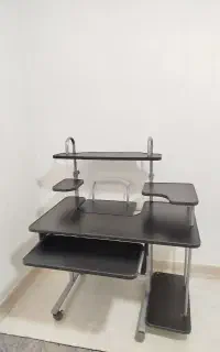 میز کامپیوتر