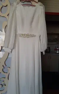 لباس عقد