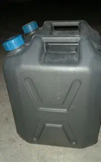 دبه بیست لیتری بیستای