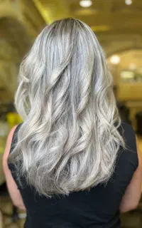 آموزش رنگ و کراتین ویژه ورود به بازارکار