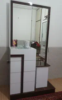 میز آرایشی