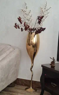 گل و گلدان