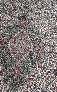 فرش کرم طرح کرمانی قالی سرام