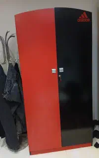 میز تحریر و صندلی  و کمد ست