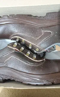 کفش ایمنی و طبی چرم درجه یک